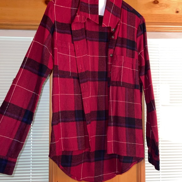 Everything is a size small and in perfect condition $75 for all - Picture 7 of 16